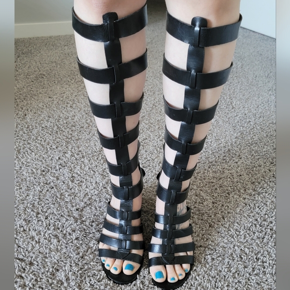 Vince Camuto Gladiator Sandals "New" - Picture 3 of 4